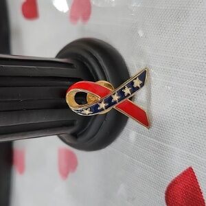 USA PATRIOTIC RIBBON PIN